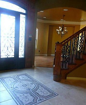 2nd image of 2010 Churchill Downs Ln
