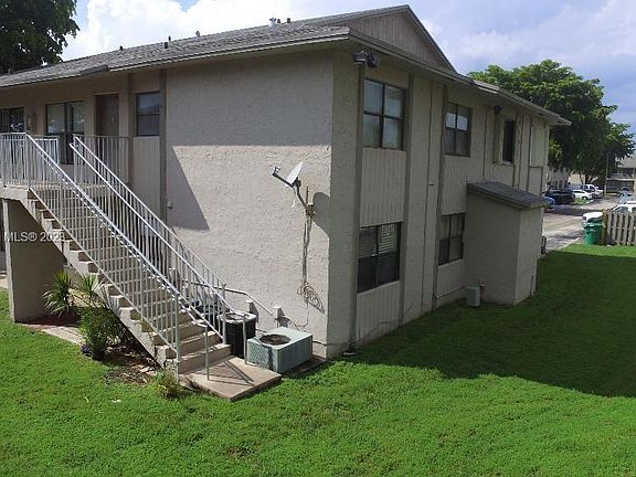 5th image of 15350 Sunset Dr APT 24-13