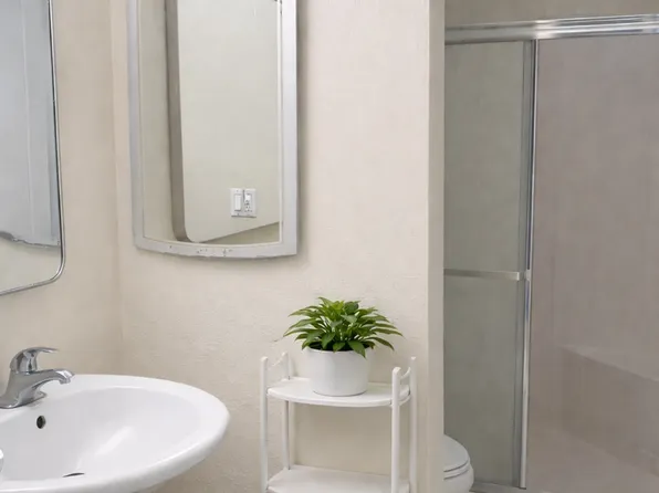 8193 Jade Coast Rd #B, San Diego, CA 92126