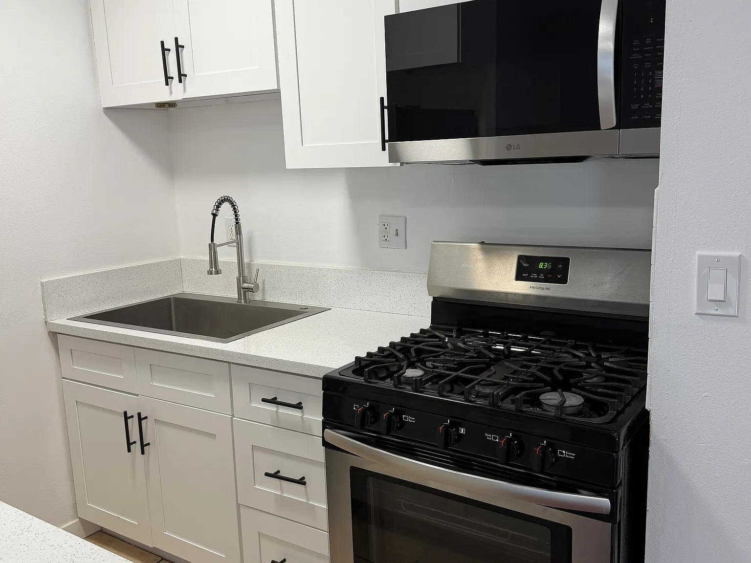 1 bed, 650 sqft, $1,795 — Photo 2