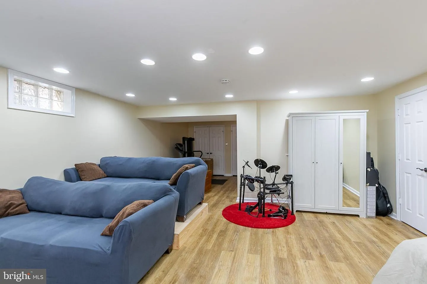 3 bed, 3.5 bath, 3014 sqft, $4,475 — Photo 4