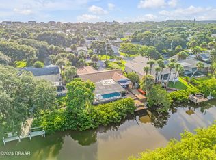 40 Oak Tree Dr, New Smyrna Beach, FL 32169