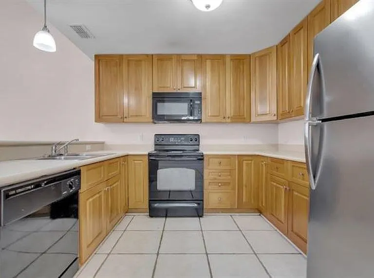 3388 Sawtooth Dr — Photo 3