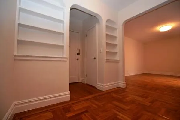 Rented by City Connections Realty | media 23