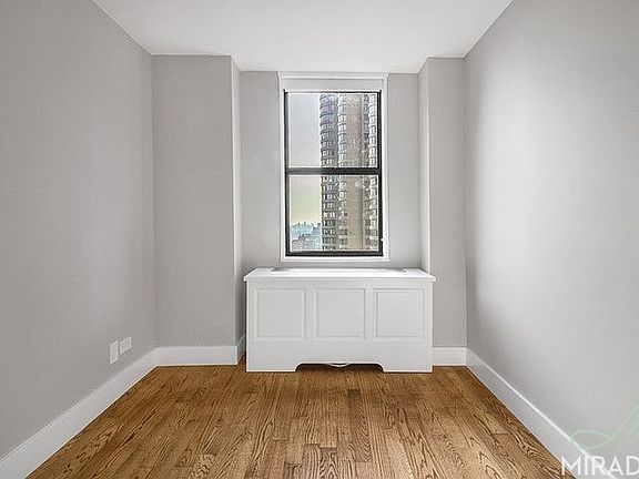 5th image of 330 E 39th St APT 32M