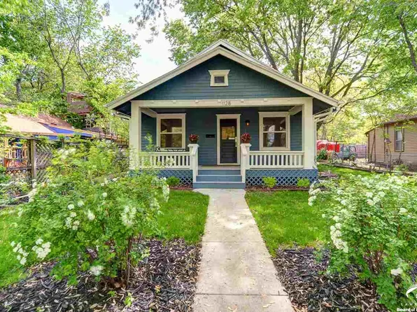 1128 New York St, Lawrence, KS 66044