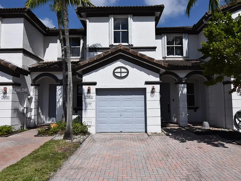 7848 NW 114th Path #7848 — Photo 1