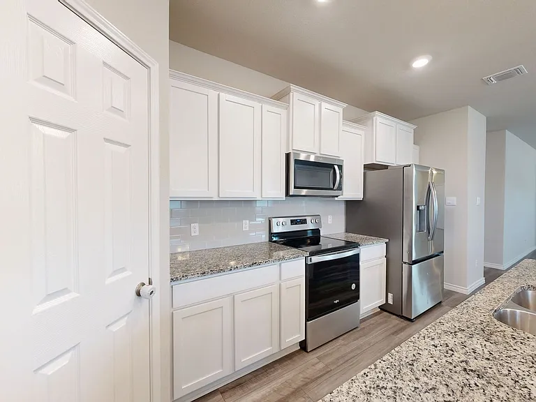 109 Ayla Marie Dr — Photo 12