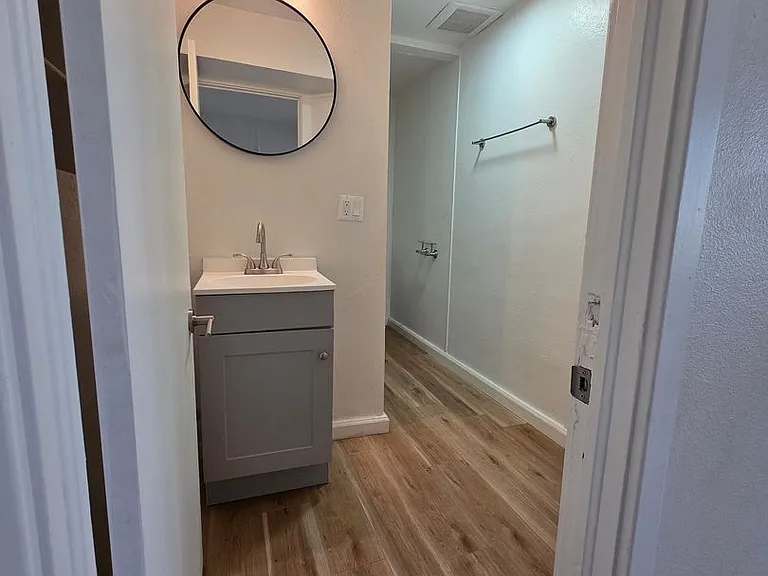 1112-1118 Continental St — Photo 11