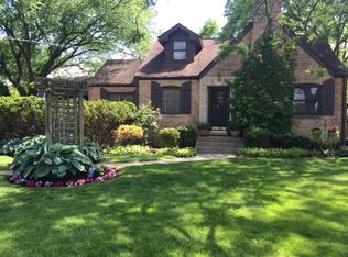 2395 Techny Rd, Northbrook, IL 60062