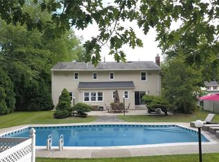 18 Woodland Ter, Orangeburg, NY
