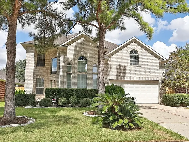 6523 Trenton Lake Ln — Photo 24