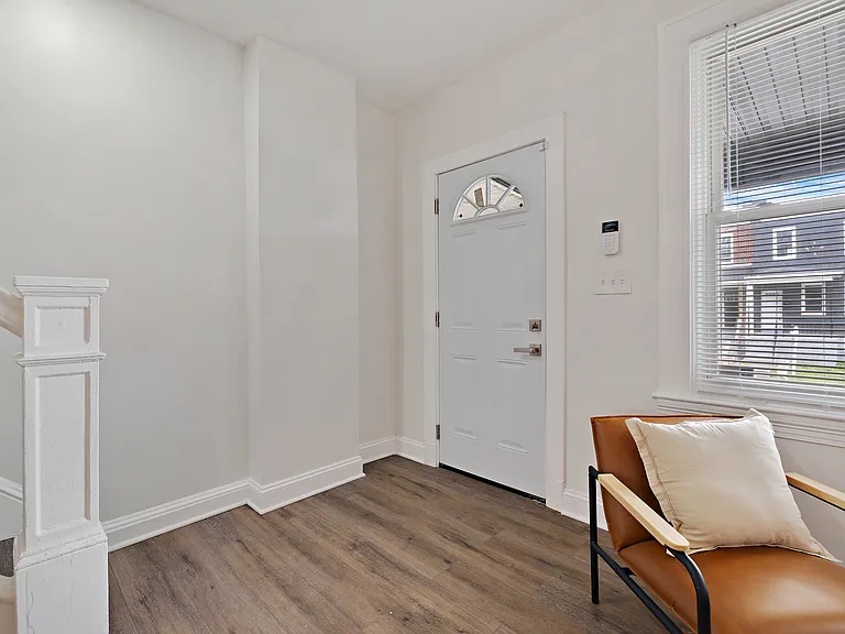 3732 Beehler Ave — Photo 8