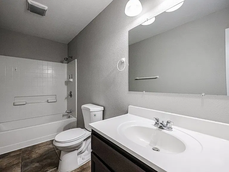 3385 E Longhorn Dr — Photo 28