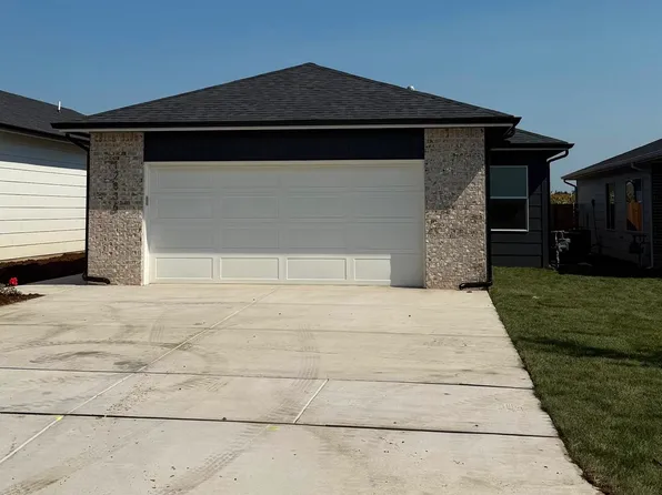 12836 E Willowgreen St, Wichita, KS 67230