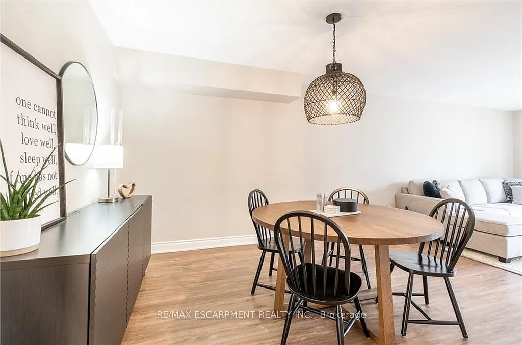 3 bed, $3,550 — Photo 2