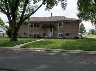 917 9th St #1, Farmington, MN 55024