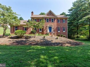 8217 Poplar Grove Dr, Warrenton, VA 20187