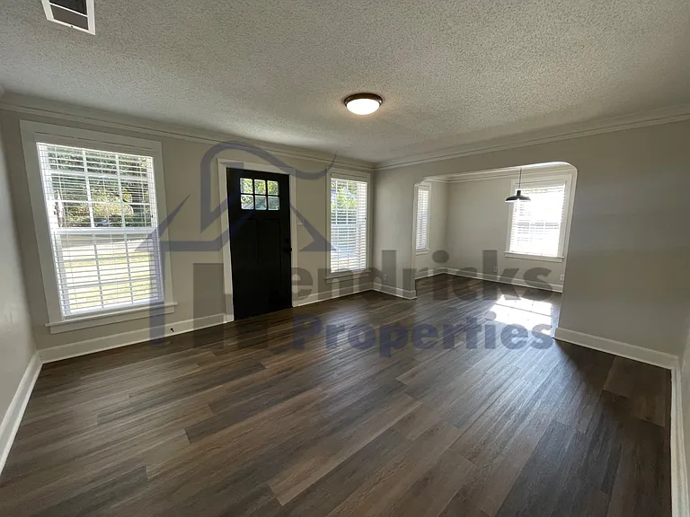 967 Little John Rd — Photo 5