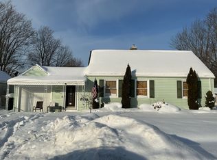 1074 85th St, Niagara Falls, NY 14304