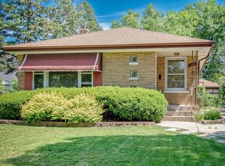 320 W Talcott Rd, Park Ridge, IL 60068