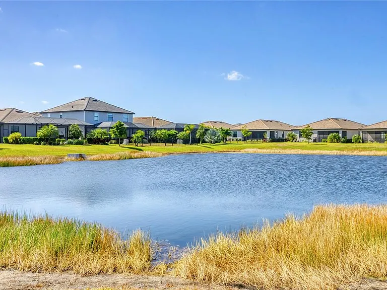 15716 Barefoot Beach Dr — Photo 28