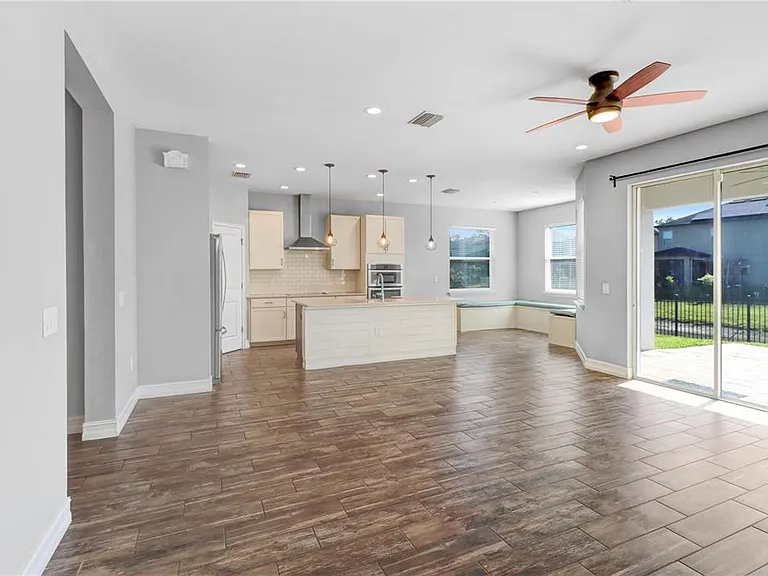 16325 Hyde Manor Dr — Photo 5