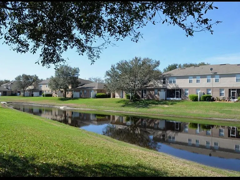 1461 Travertine Ter — Photo 11