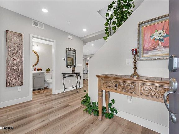 2nd image of 3176 Shimmer Ln