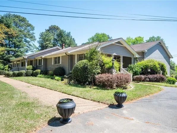 202 Heights Pl, Canton, GA 30114