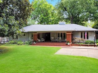 104 Cherry Rd, Memphis, TN 38117