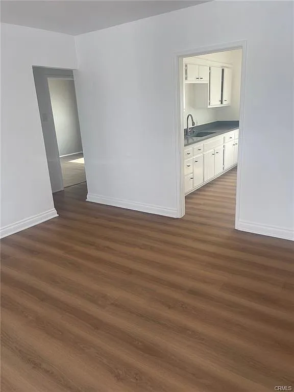 2 bed, 815 sqft, $2,600 — Photo 2