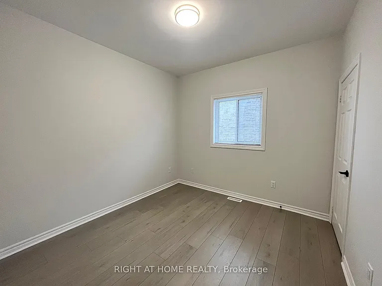 63 Jessica Dr — Photo 12