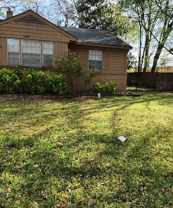 Tutwiler Ave