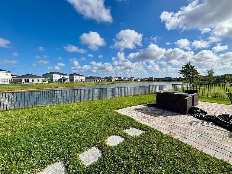 10736 SW Prato Way — Photo 13
