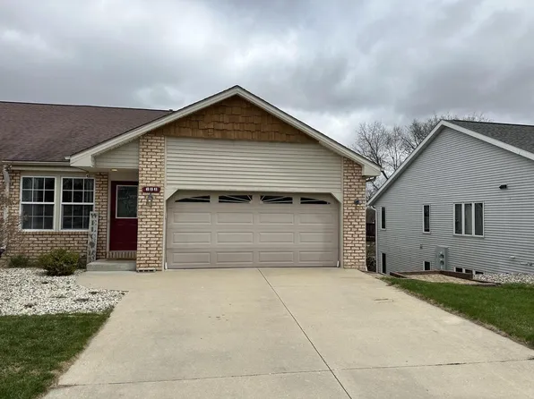 301 East Haven DRIVE, Watertown, WI 53094