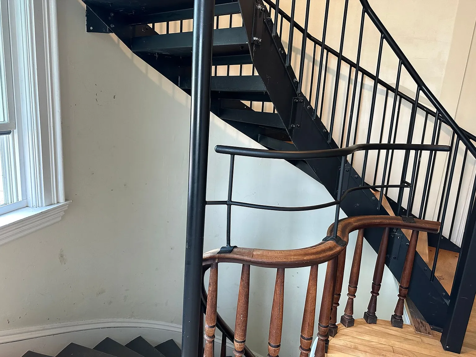 27 School St — Photo 4