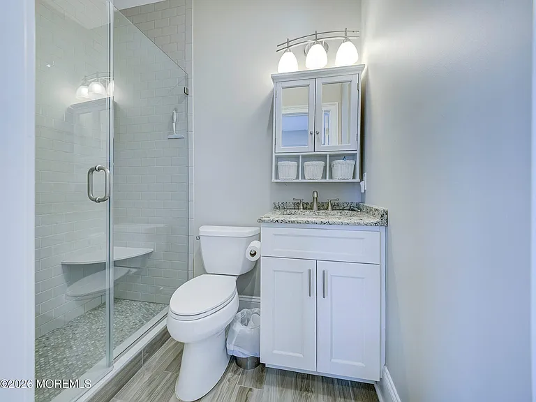 231 Bryn Mawr Ave — Photo 37