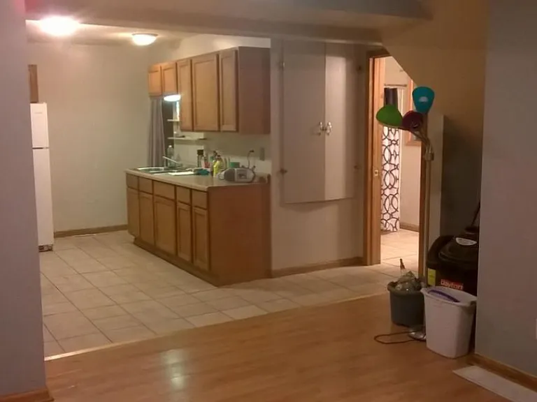 601 Broadway Ave — Photo 11