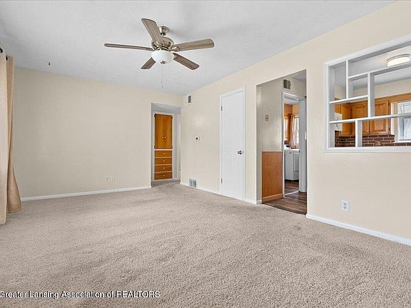 2nd image of 6223 Hilliard Rd