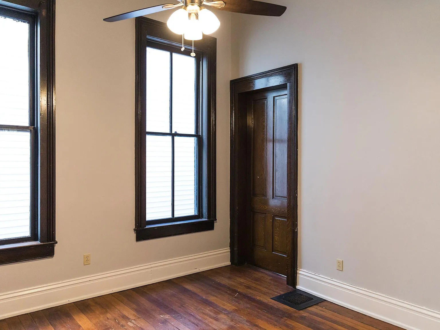 1829 Tyler Pkwy — Photo 4