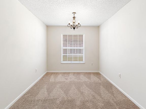 5th image of 12138 Silver Saddle Dr