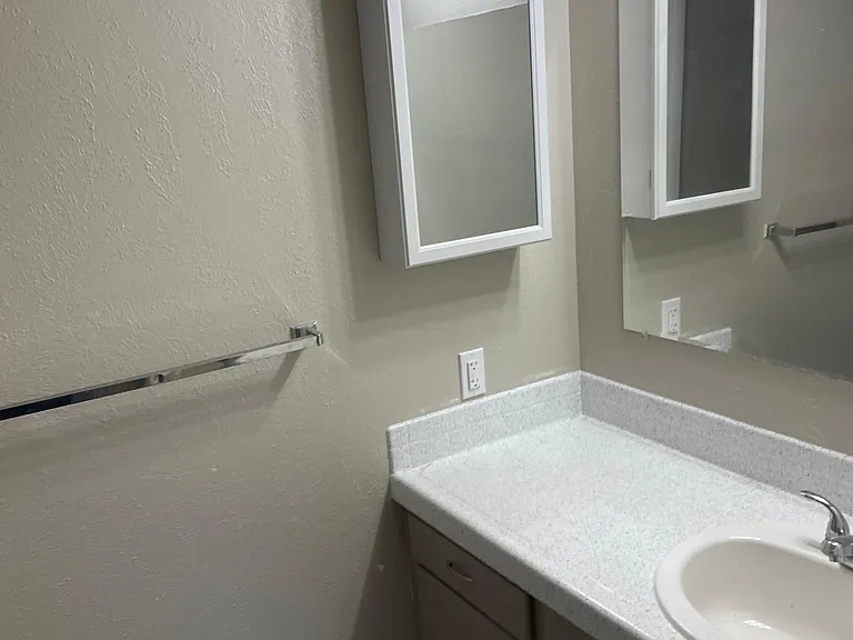 710 Emery St #201 — Photo 8