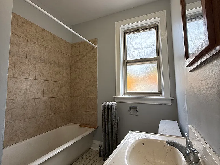 8241 S Langley Ave #3 — Photo 7