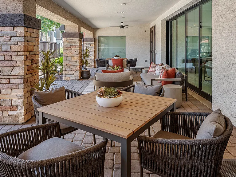 Altair Apartments — Photo 24
