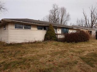 465 Fairview Rd, Petrolia, PA 16050