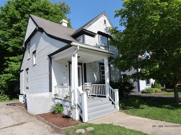 210 S 3rd St, Saint Charles, IL 60174