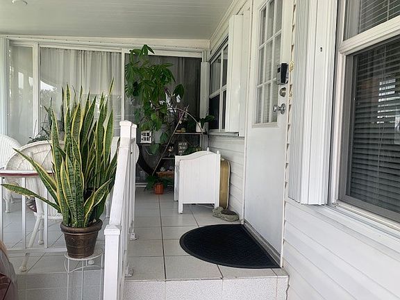 3rd image of 1309 S 33rd Rd #212