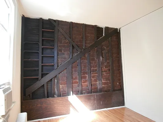 Rented by MNS | media 18