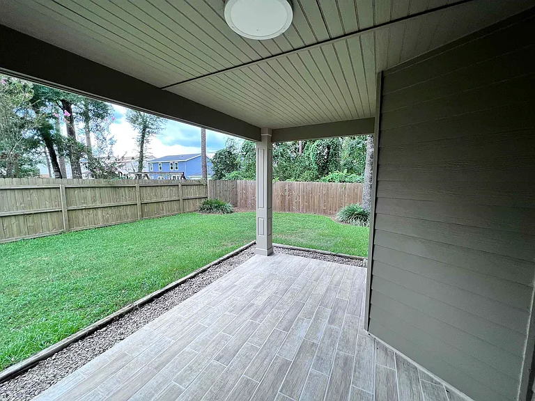8311 Hunters Ridge Trl — Photo 12